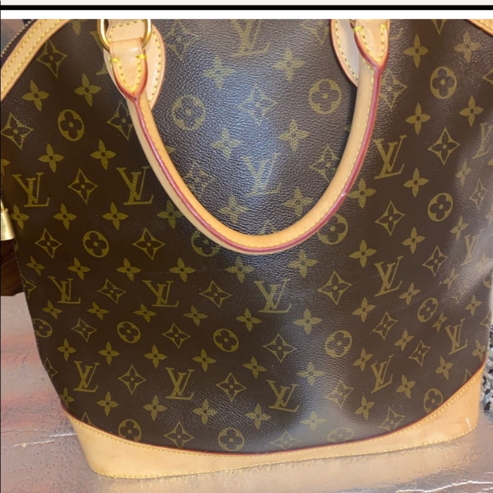 Authentic Louis Vuitton Large tote bag